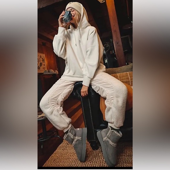 Free People Movement Sundown Fleece Pants Sherpa Zip Elastic Cuffs Ivory